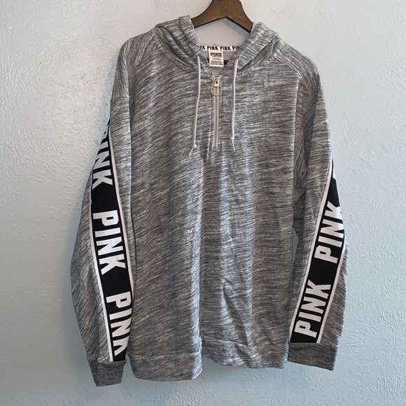Vs half zip - Picture 1 of 2